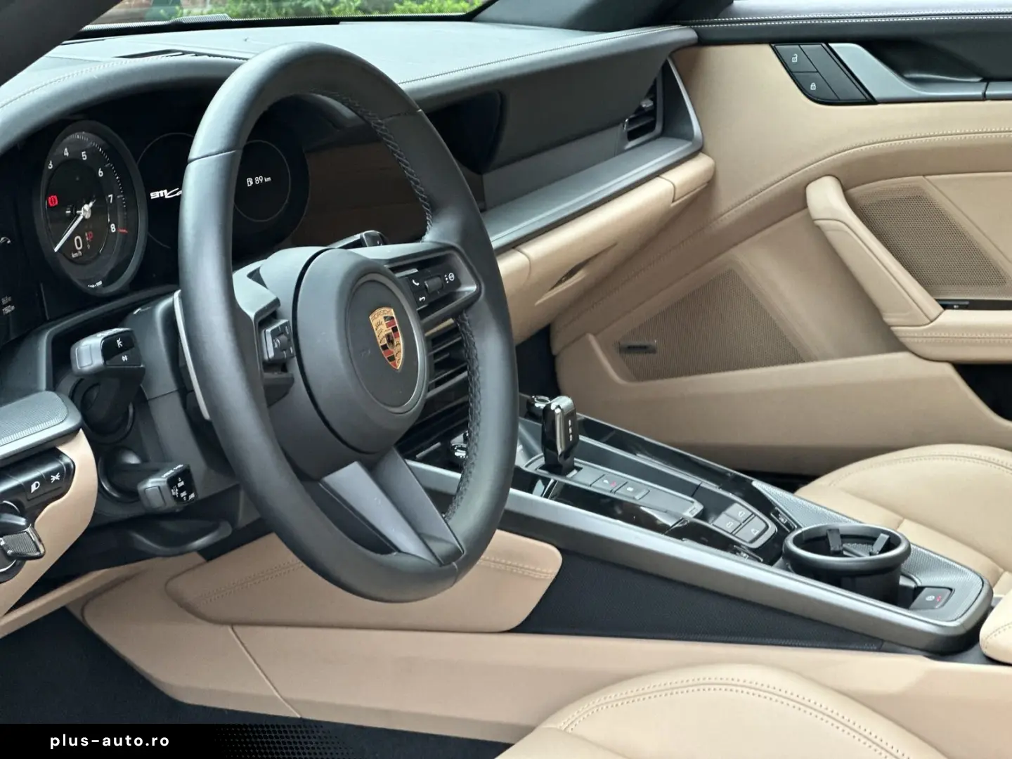 PORSCHE 992 911 Targa 4 Sport Design