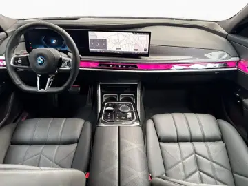 BMW 750e xDr M Sport ExLounge AutoTür Kristall SkyL