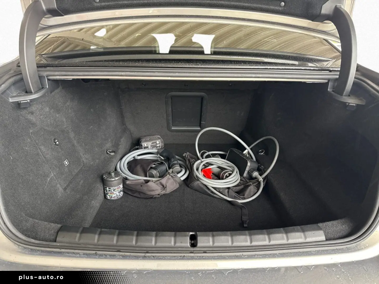 BMW 750e xDrive TV Kristall Aut.Türen B&W Executive