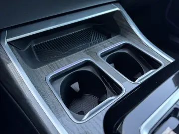 BMW 750e xDrive Massage Exc.Lounge Autobahnas. B&W