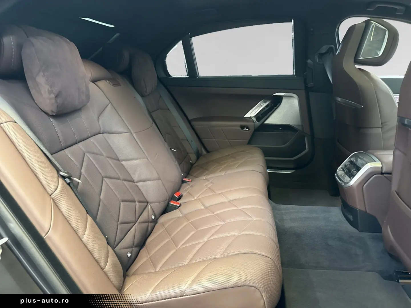 BMW 750e xDrive Lr. 1.211 - br. o.Anz. 48Mon 5`Km p.