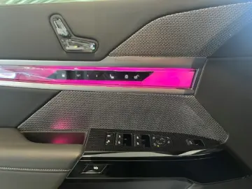 BMW 750 e xDrive M Sport Pro 21'' PanoSky &hellip;