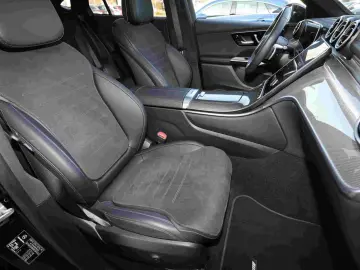 MERCEDES-BENZ GLC 300 d 4M Coupé AMG PANO DISTR