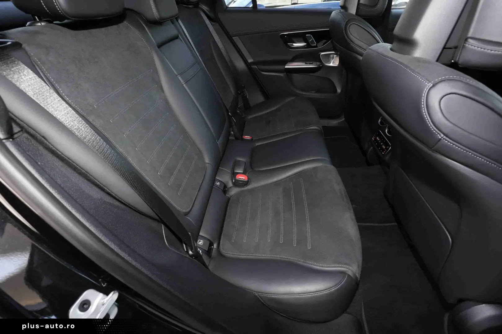 MERCEDES-BENZ GLC 300 d 4M Coupé AMG PANO DISTR