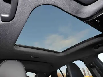 MERCEDES-BENZ GLC 300 d 4M Coupé AMG PANO DISTR