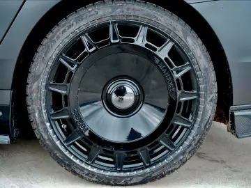 BMW 750e xDrive  Mansory