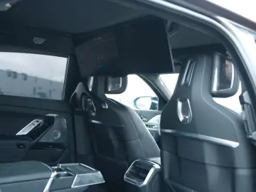 BMW 750e xDrive  Mansory