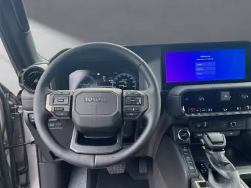 Toyota Land Cruiser EXECUTIVE