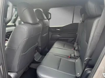 Toyota Land Cruiser EXECUTIVE