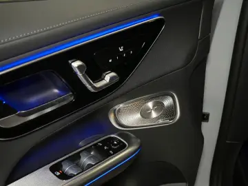 MERCEDES-BENZ GLC 300 d 4M Coupé AMG NIGHT MEMO 360