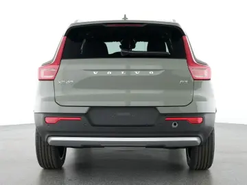 VOLVO XC40 Core 2WD Digitales Cockpit Soundsystem 360