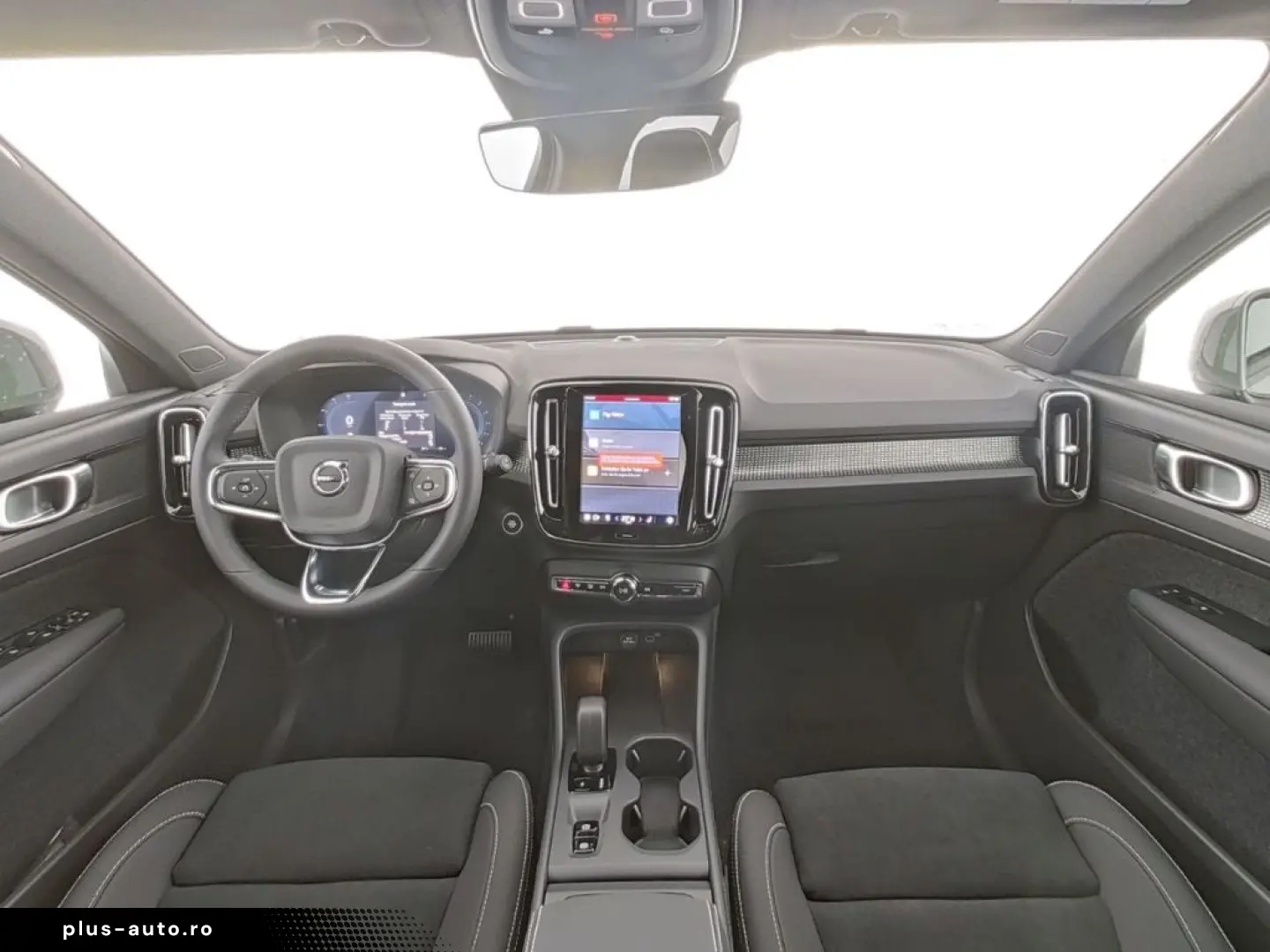VOLVO XC40 Core 2WD Digitales Cockpit Soundsystem 360