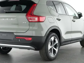 VOLVO XC40 Core 2WD Digitales Cockpit Soundsystem 360