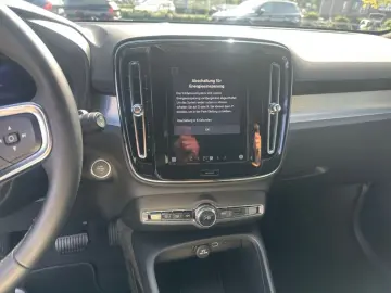 VOLVO XC40 B3 B DKG Core 360  Winter-Paket Business-Pa