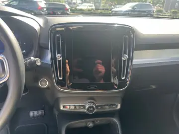 VOLVO XC40 B3 B DKG Core 360  Winter-Paket Business-Pa