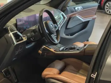 BMW X7 M60 i xDrive M Sport Pro HUD StandHZG AHK Pan