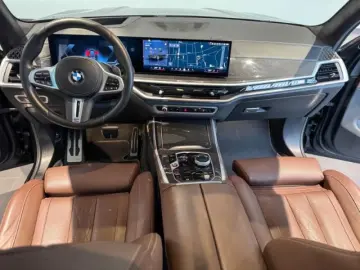 BMW X7 M60 i xDrive M Sport Pro HUD StandHZG AHK Pan