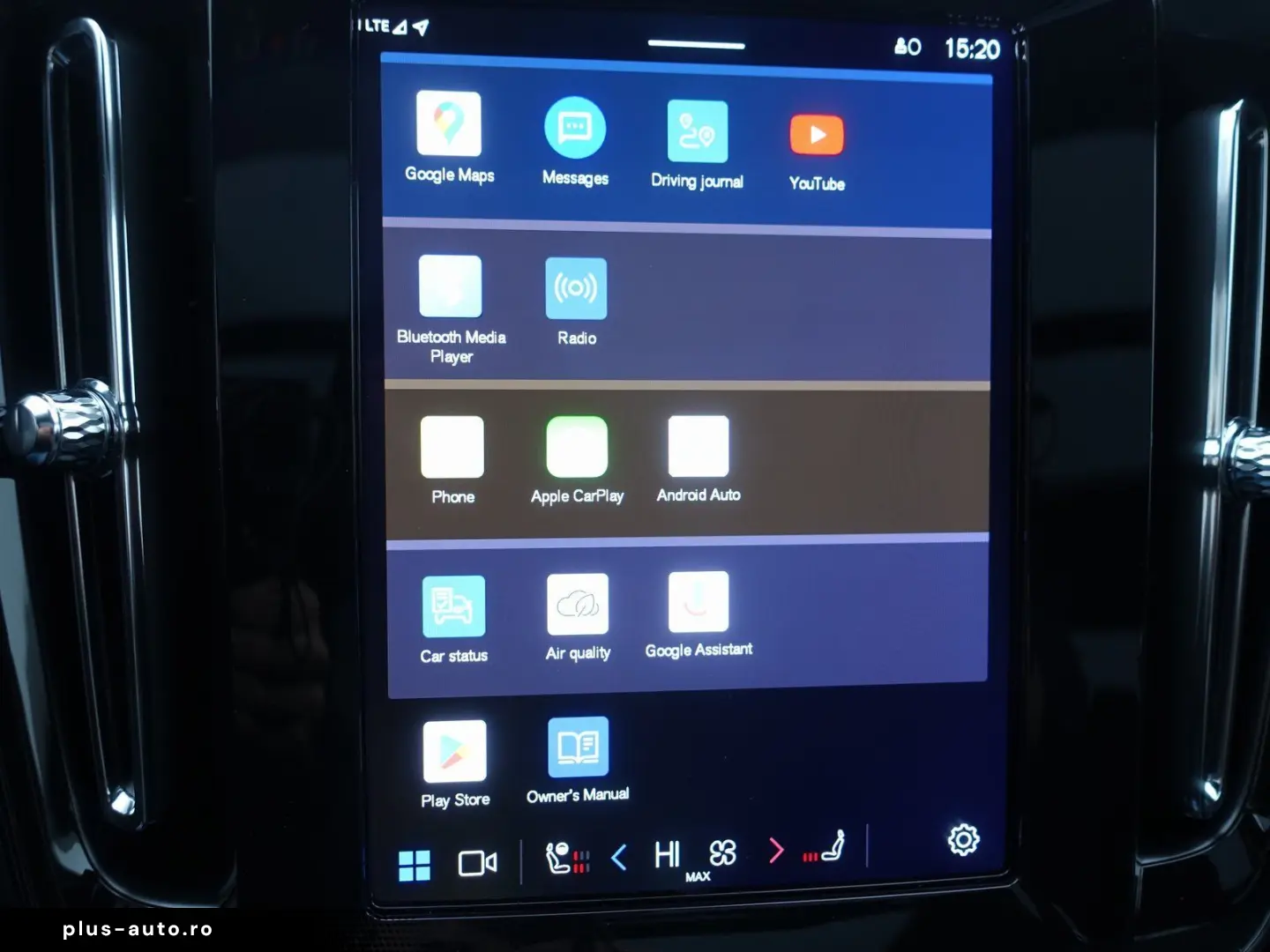 VOLVO XC40 Black Edition Plus B3 Pano H&K AHK 360