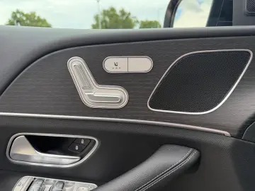 MERCEDES-BENZ GLE 300 d 4M