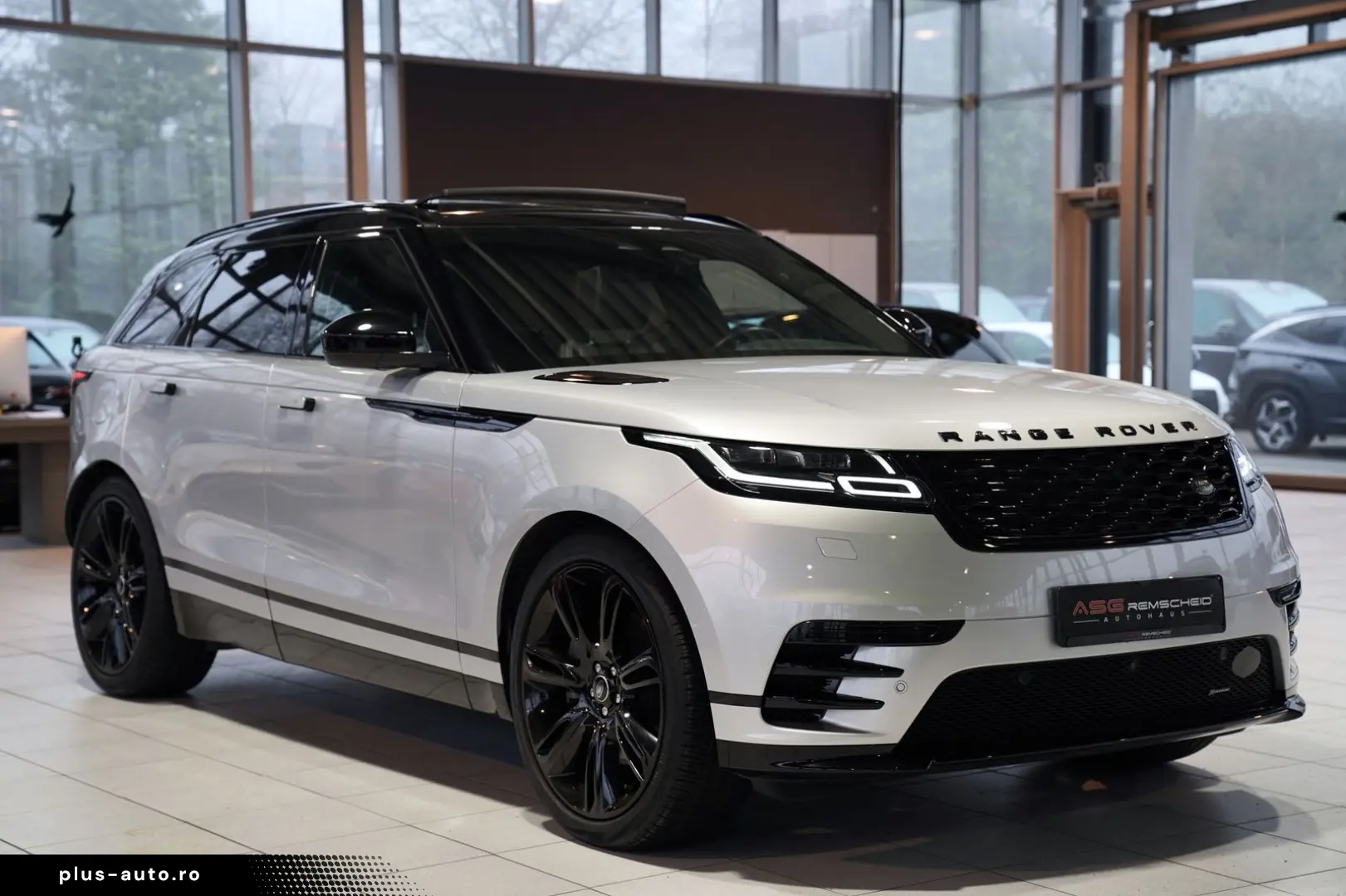 LAND ROVER Range Rover Velar R-Dynamic SE D300  1.H  22