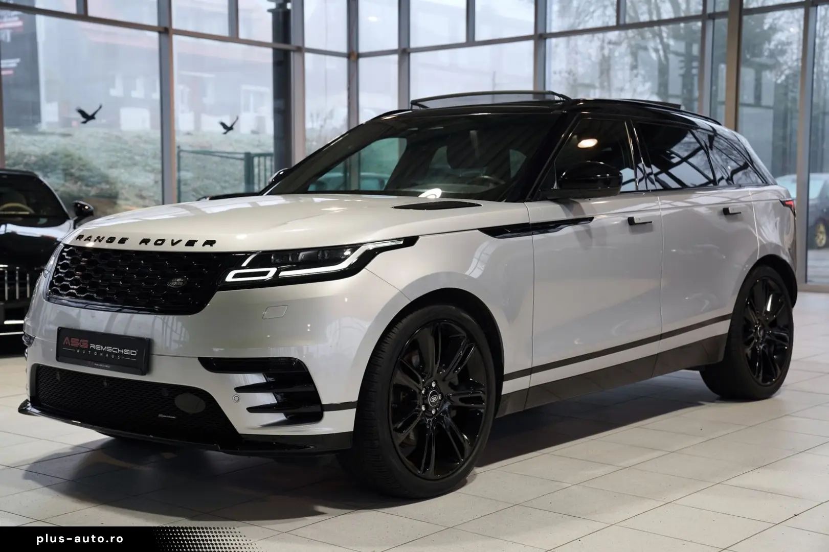 LAND ROVER Range Rover Velar R-Dynamic SE D300  1.H  22