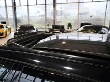 LAND ROVER Range Rover Velar R-Dynamic SE D300  1.H  22