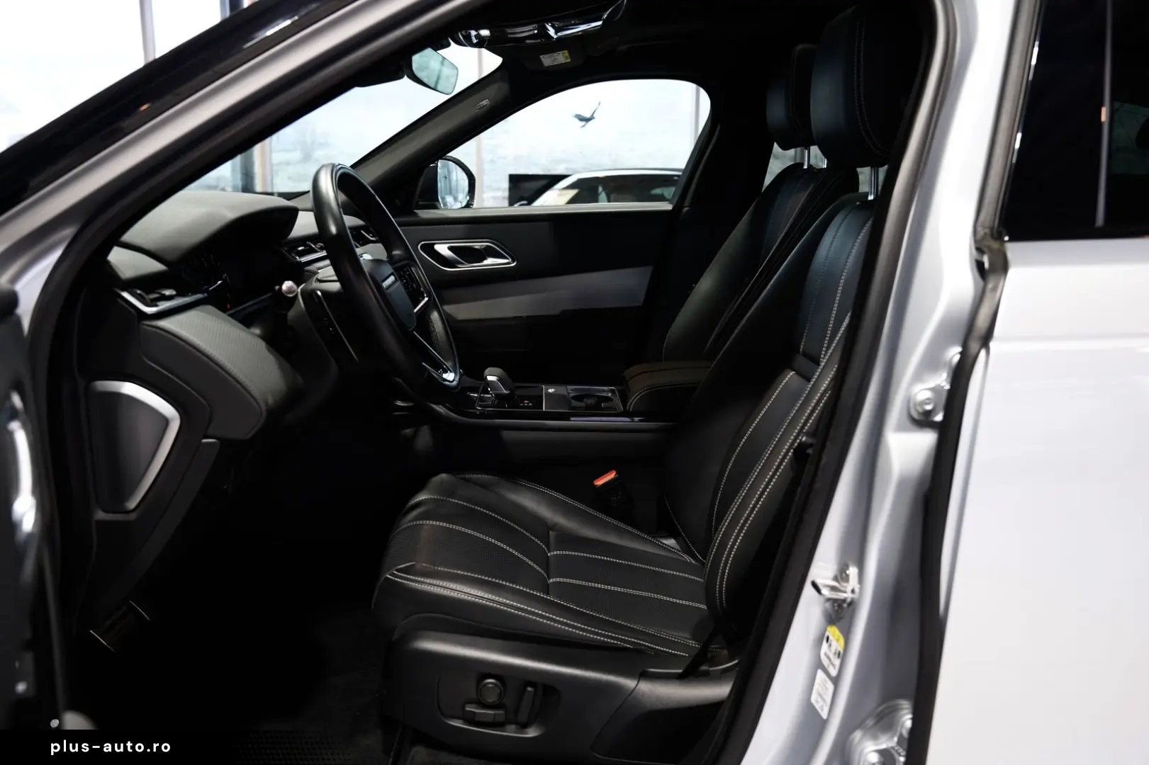 LAND ROVER Range Rover Velar R-Dynamic SE D300  1.H  22