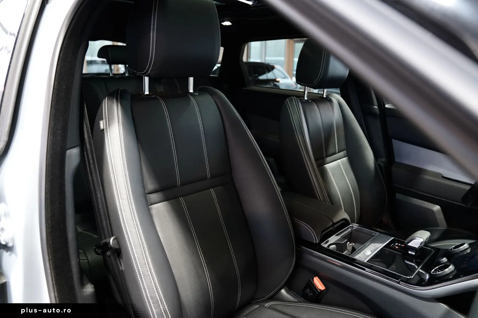 LAND ROVER Range Rover Velar R-Dynamic SE D300  1.H  22