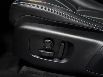 LAND ROVER Range Rover Velar R-Dynamic SE D300  1.H  22