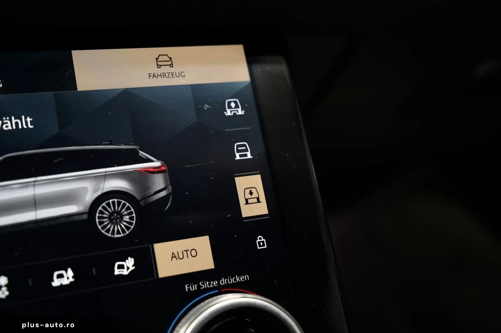 LAND ROVER Range Rover Velar R-Dynamic SE D300  1.H  22