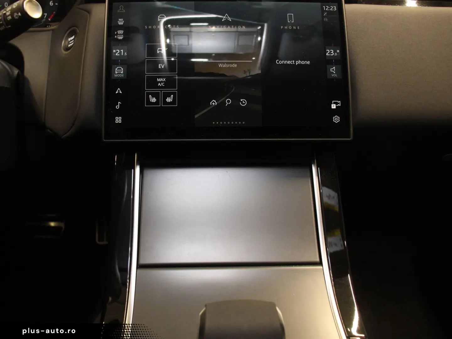 LAND ROVER Range Rover Velar P400e Hybrid Dynamic SE AHK HU