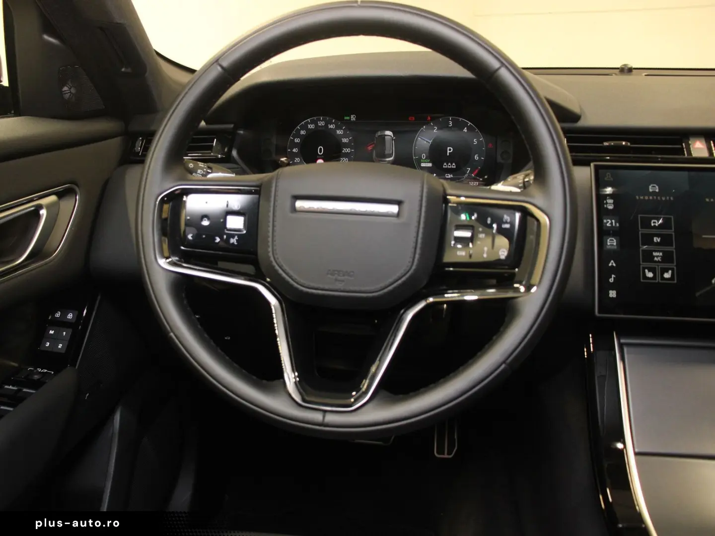 LAND ROVER Range Rover Velar P400e Hybrid Dynamic SE AHK HU