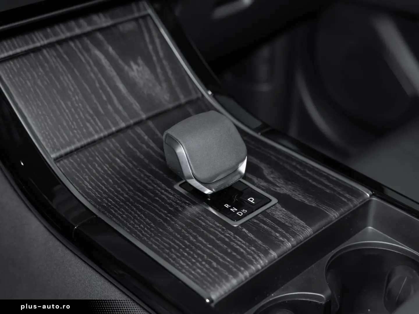 LAND ROVER Range Rover Velar DYNAMIC HSE P400e   Massage-Si