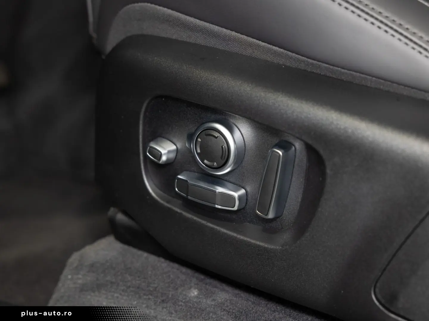 LAND ROVER Range Rover Velar DYNAMIC HSE P400e   Massage-Si