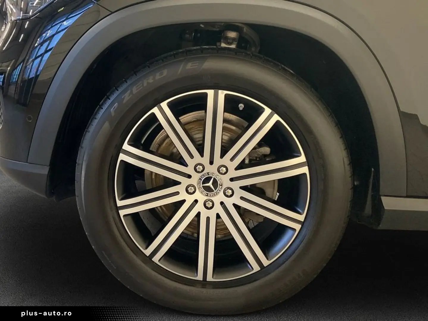 MERCEDES-BENZ GLE 300 d 4M ADVANCED