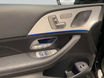 MERCEDES-BENZ GLE 300 d 4M ADVANCED
