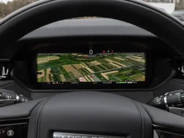 LAND ROVER Range Rover Velar P400e Dynamic SE