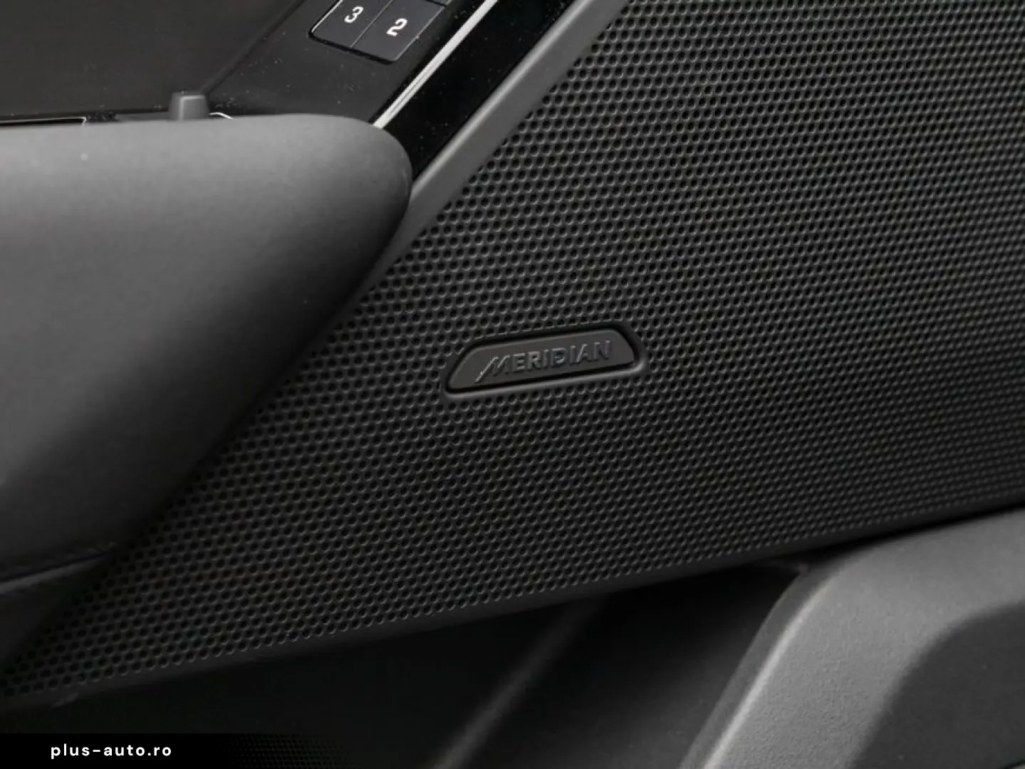 LAND ROVER Range Rover Velar P400e Dynamic SE