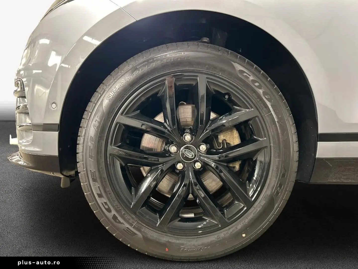 LAND ROVER Range Rover Velar D200 Dynamic SE