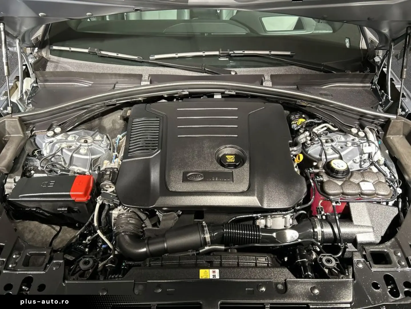 LAND ROVER Range Rover Velar D200 Dynamic SE