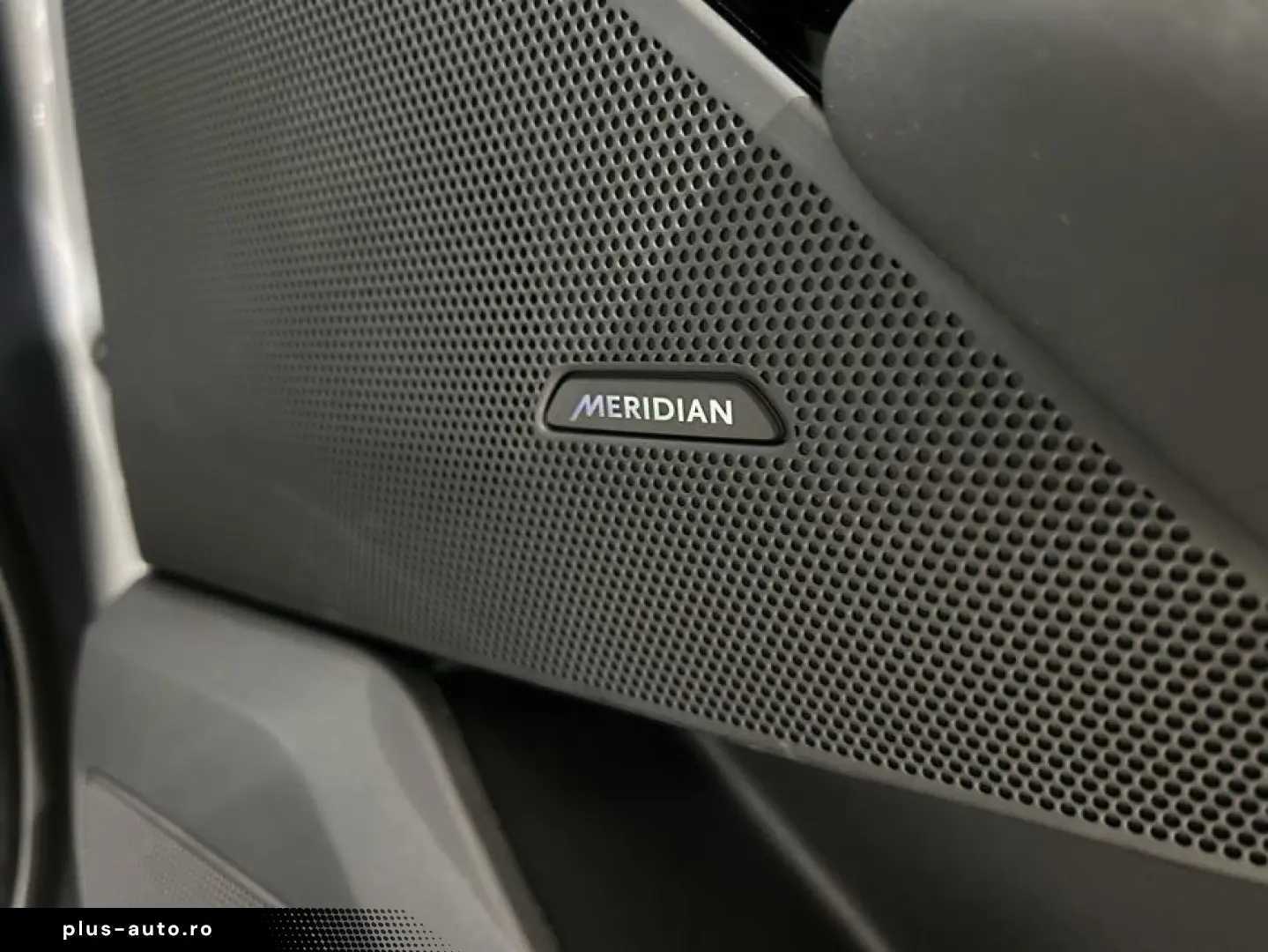 LAND ROVER Range Rover Velar D200 Dynamic SE