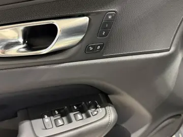 VOLVO XC60 T8 Plus Bright Recharge AWD ACC BLIS 360