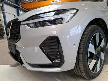 VOLVO XC60 Recharge Plus Dark AWD Assistenzpaket