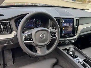 VOLVO XC60 T6 PHEV Plus Dark   Business-Paket