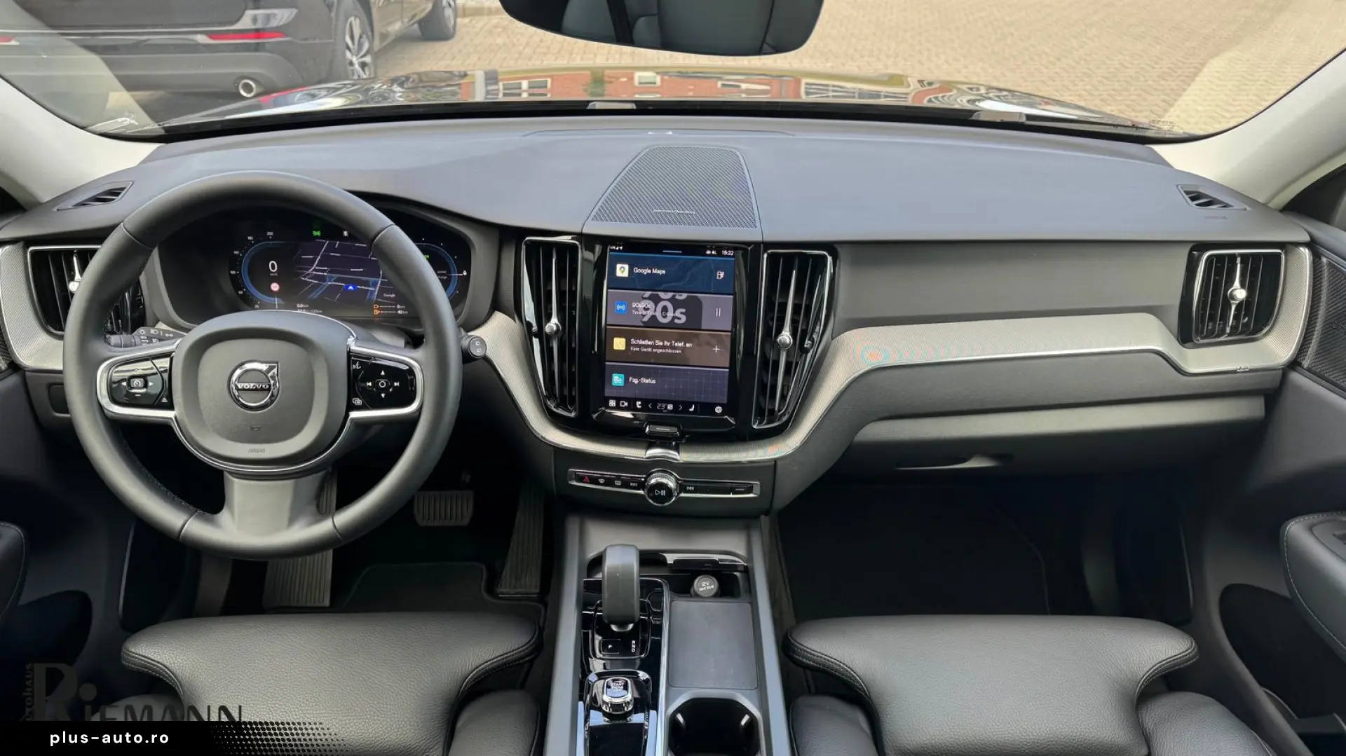 VOLVO XC60 T6 PHEV Plus Dark   Business-Paket