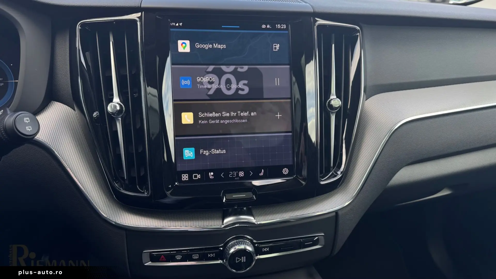 VOLVO XC60 T6 PHEV Plus Dark   Business-Paket