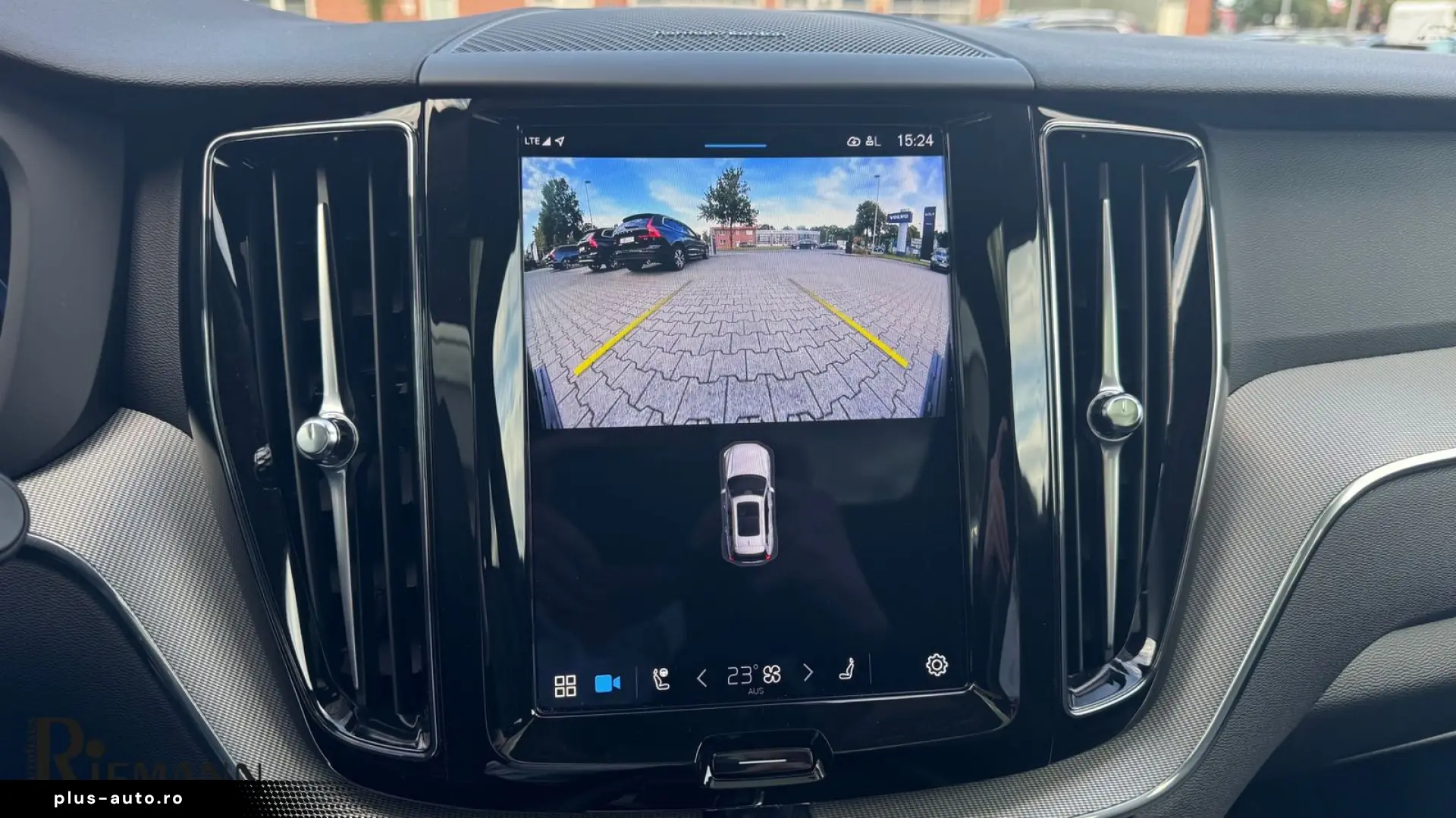 VOLVO XC60 T6 PHEV Plus Dark   Business-Paket