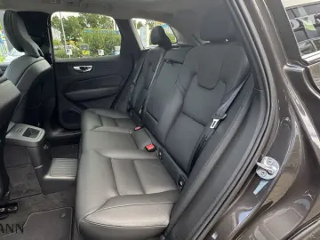 VOLVO XC60 T6 PHEV Plus Dark   Business-Paket