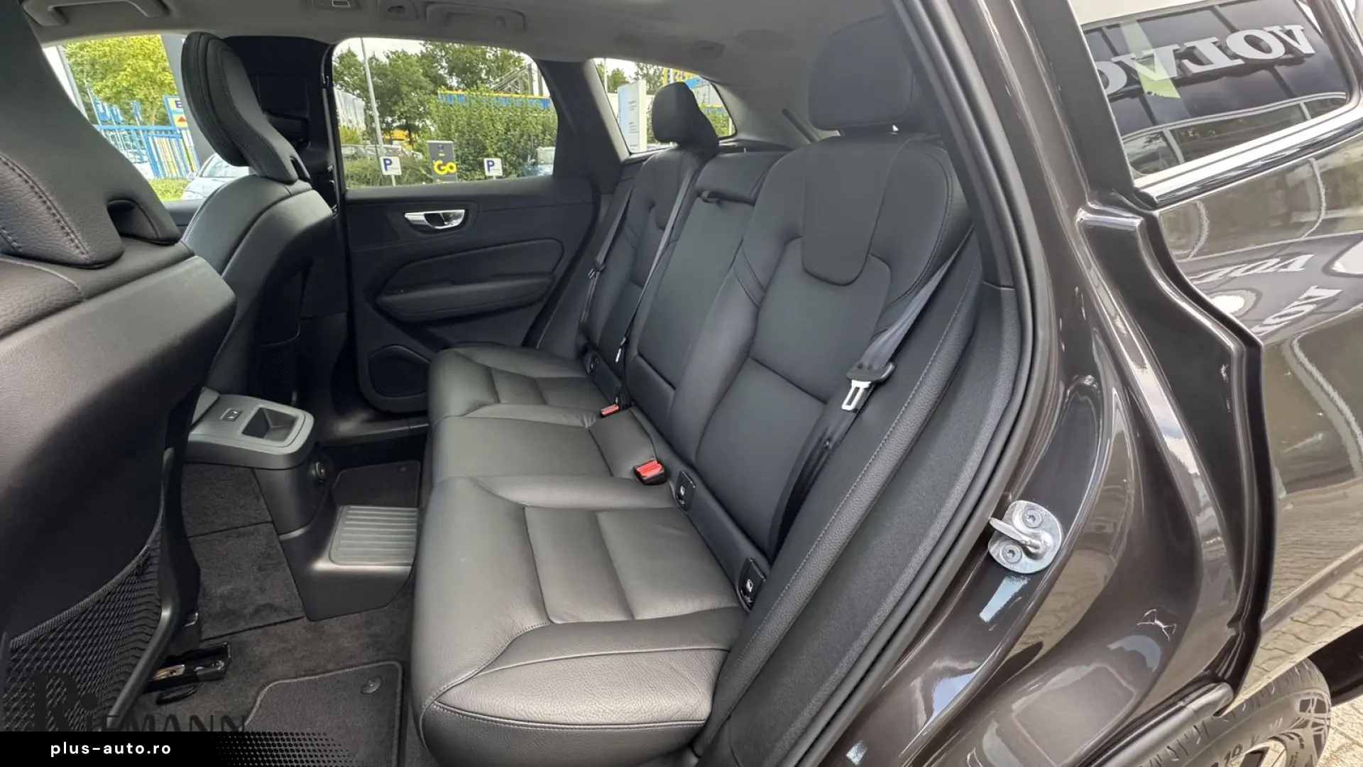 VOLVO XC60 T6 PHEV Plus Dark   Business-Paket