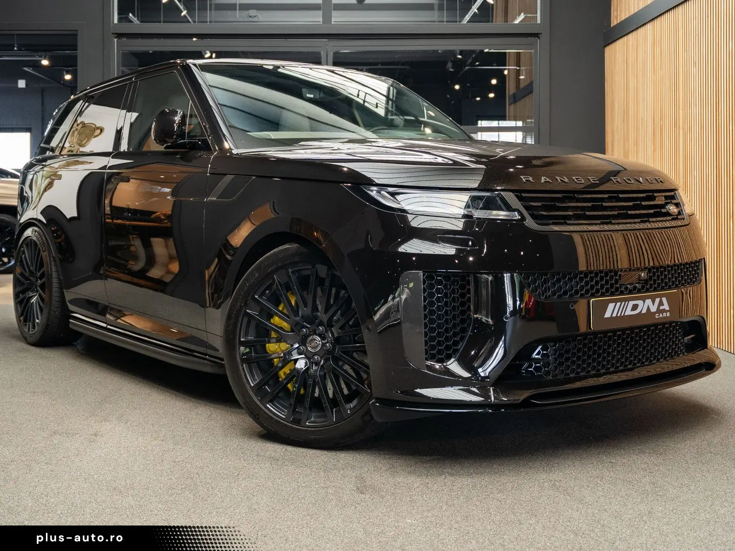 LAND ROVER Range Rover Sport P635 SV Keramsich Treeplanken